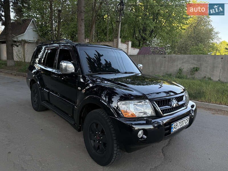 Внедорожник / Кроссовер Mitsubishi Pajero 2004 в Виннице
