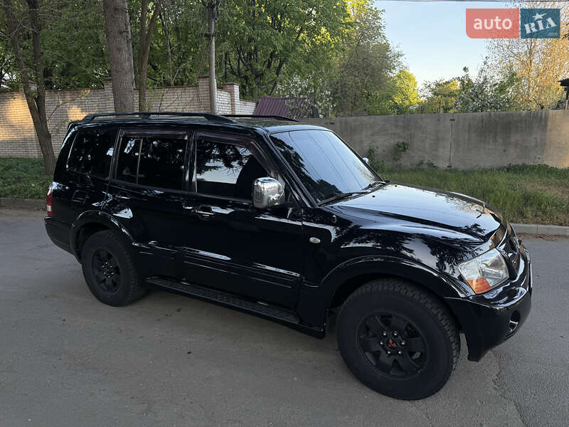 Внедорожник / Кроссовер Mitsubishi Pajero 2004 в Виннице