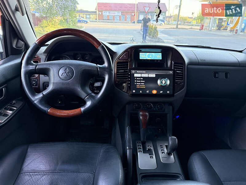 Внедорожник / Кроссовер Mitsubishi Pajero 2004 в Виннице