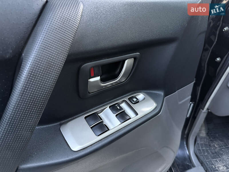 Внедорожник / Кроссовер Mitsubishi Pajero 2004 в Виннице