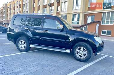 Внедорожник / Кроссовер Mitsubishi Pajero 2007 в 