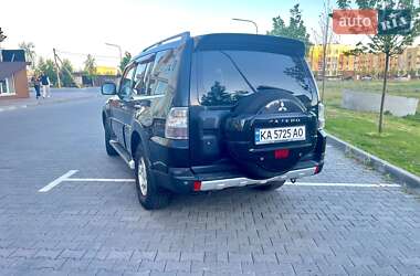 Внедорожник / Кроссовер Mitsubishi Pajero 2007 в 