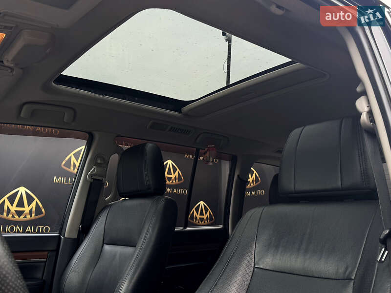 Внедорожник / Кроссовер Mitsubishi Pajero 2012 в Киеве