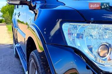Внедорожник / Кроссовер Mitsubishi Pajero 2007 в 