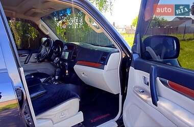 Внедорожник / Кроссовер Mitsubishi Pajero 2007 в 