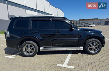 Внедорожник / Кроссовер Mitsubishi Pajero 2007 в 