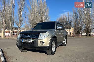 Внедорожник / Кроссовер Mitsubishi Pajero 2008 в Звягеле