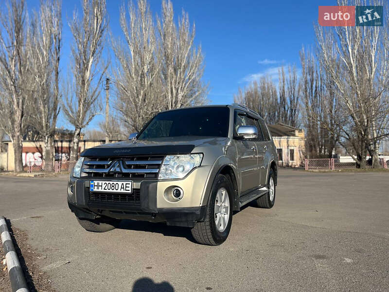Mitsubishi Pajero 2008