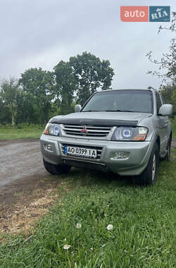Внедорожник / Кроссовер Mitsubishi Pajero 2000 в 