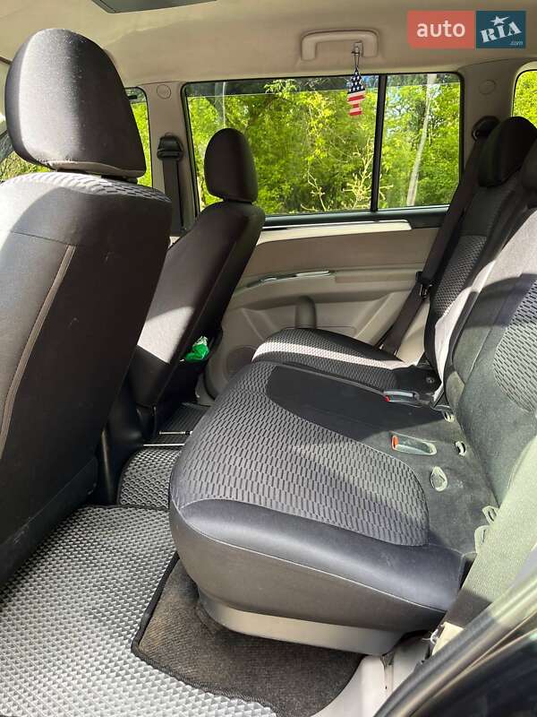 Внедорожник / Кроссовер Mitsubishi Pajero 2013 в Краснограде
