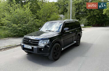 Внедорожник / Кроссовер Mitsubishi Pajero 2007 в Днепре