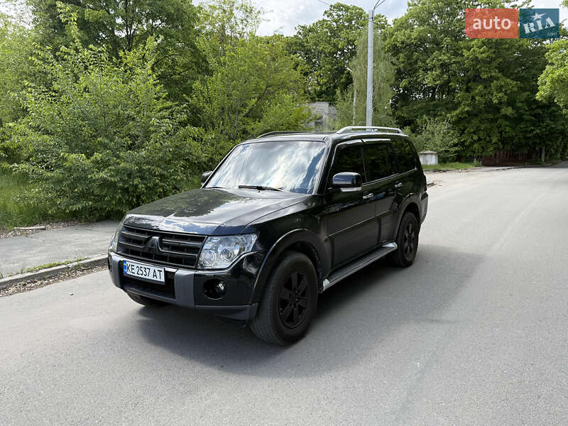 Mitsubishi Pajero 2007