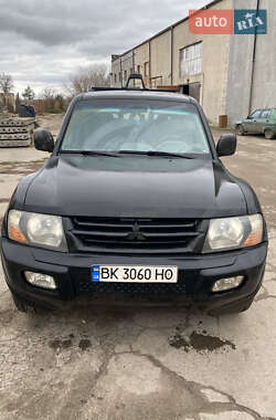 Внедорожник / Кроссовер Mitsubishi Pajero 2002 в 
