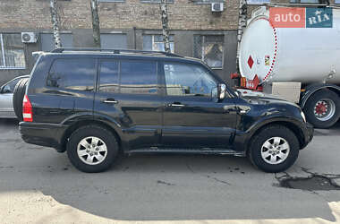 Внедорожник / Кроссовер Mitsubishi Pajero 2006 в 