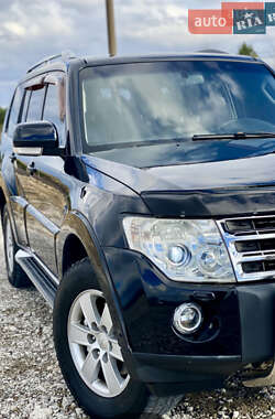 Внедорожник / Кроссовер Mitsubishi Pajero 2007 в 
