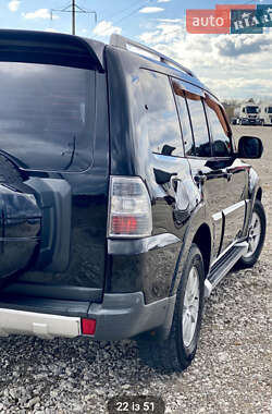 Внедорожник / Кроссовер Mitsubishi Pajero 2007 в 