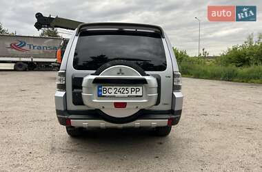 Внедорожник / Кроссовер Mitsubishi Pajero 2007 в 