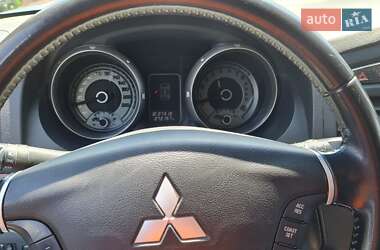 Позашляховик / Кросовер Mitsubishi Pajero 2008 в 