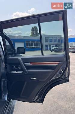 Позашляховик / Кросовер Mitsubishi Pajero 2008 в 
