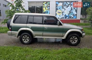 Внедорожник / Кроссовер Mitsubishi Pajero 1996 в 
