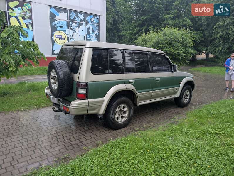 Внедорожник / Кроссовер Mitsubishi Pajero 1996 в Львове