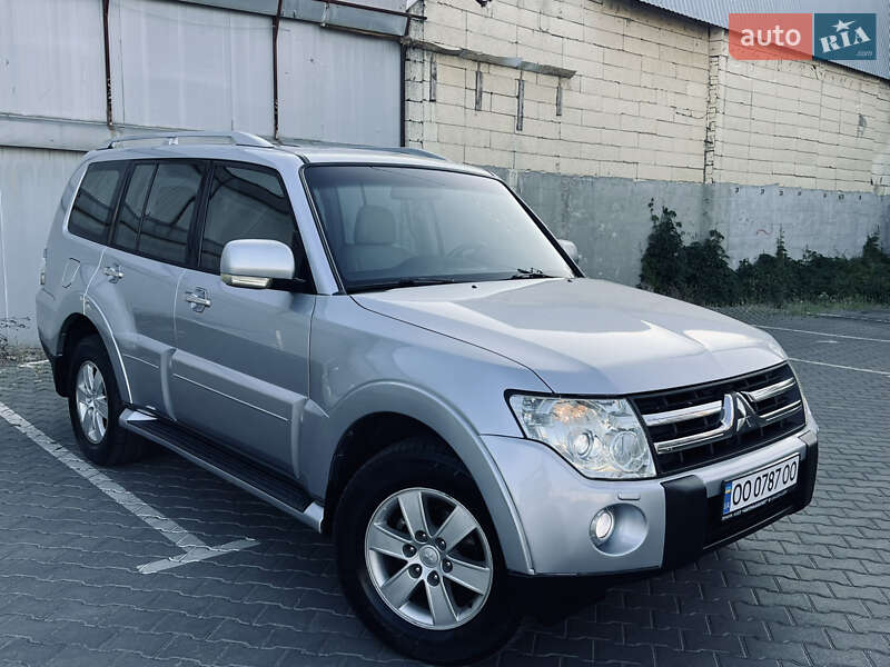 Внедорожник / Кроссовер Mitsubishi Pajero 2007 в Одессе
