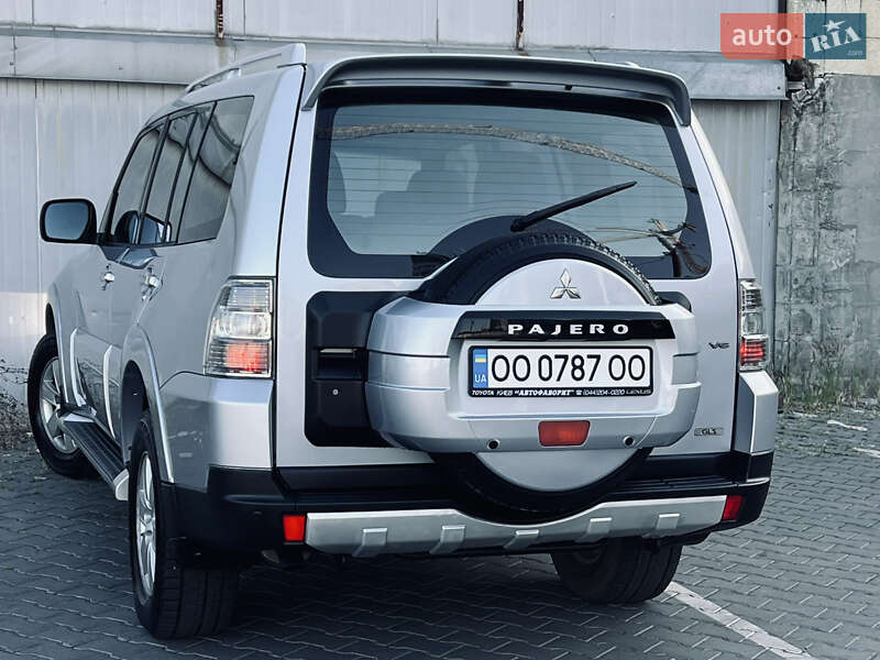 Внедорожник / Кроссовер Mitsubishi Pajero 2007 в Одессе