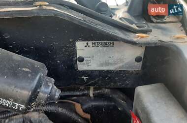 Внедорожник / Кроссовер Mitsubishi Pajero 2005 в 