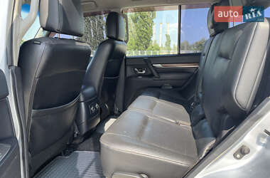 Позашляховик / Кросовер Mitsubishi Pajero 2008 в 