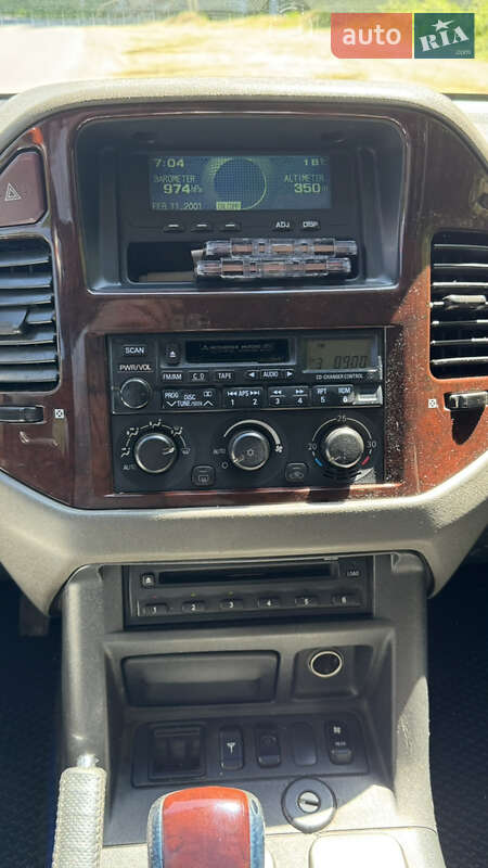 Внедорожник / Кроссовер Mitsubishi Pajero 2006 в Вижнице фото 9 Внедорожник / Кроссовер Mitsubishi Pajero 2006 в Вижнице