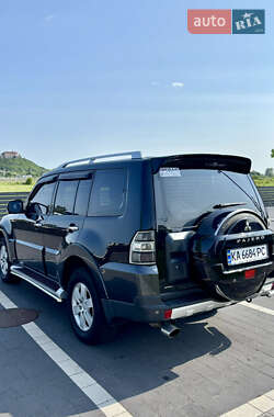 Внедорожник / Кроссовер Mitsubishi Pajero 2008 в 