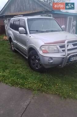 Позашляховик / Кросовер Mitsubishi Pajero 2004 в Коростені