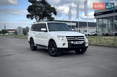 Внедорожник / Кроссовер Mitsubishi Pajero 2008 в Днепре