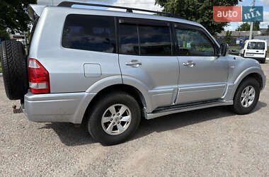 Внедорожник / Кроссовер Mitsubishi Pajero 2005 в 