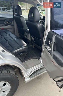 Внедорожник / Кроссовер Mitsubishi Pajero 2003 в 