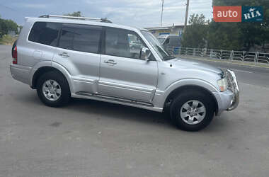 Внедорожник / Кроссовер Mitsubishi Pajero 2003 в 