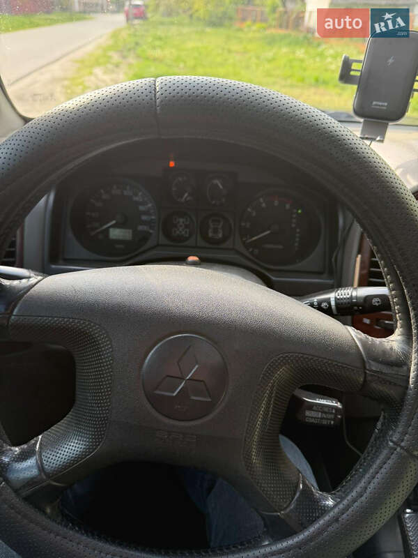 Позашляховик / Кросовер Mitsubishi Pajero 2006 в Черкасах