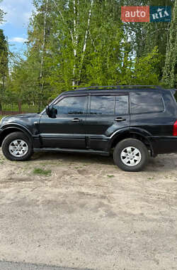 Внедорожник / Кроссовер Mitsubishi Pajero 2006 в 