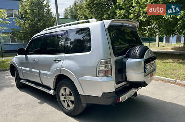 Внедорожник / Кроссовер Mitsubishi Pajero 2007 в Харькове