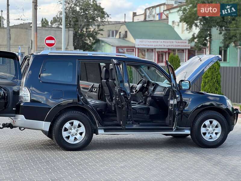 Позашляховик / Кросовер Mitsubishi Pajero 2007 в Одесі