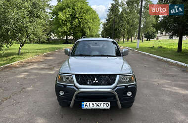Позашляховик / Кросовер Mitsubishi Pajero 2005 в Києві