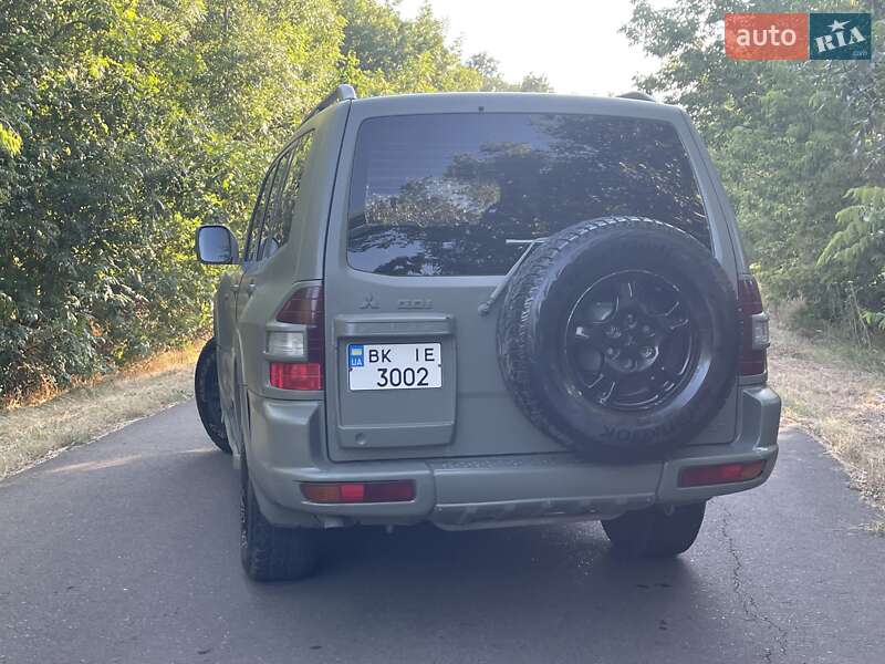 Внедорожник / Кроссовер Mitsubishi Pajero 2001 в Одессе