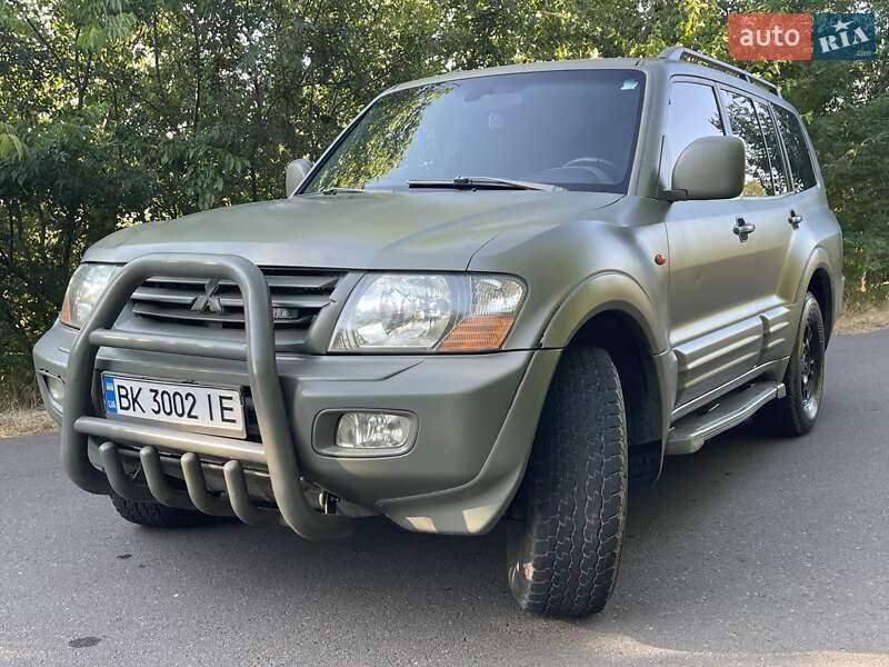 Внедорожник / Кроссовер Mitsubishi Pajero 2001 в Одессе