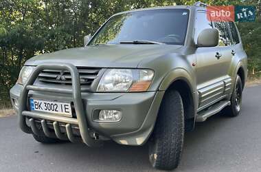 Внедорожник / Кроссовер Mitsubishi Pajero 2001 в 