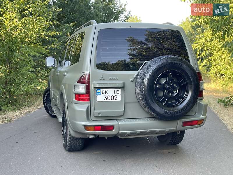 Внедорожник / Кроссовер Mitsubishi Pajero 2001 в Одессе