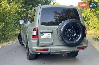 Внедорожник / Кроссовер Mitsubishi Pajero 2001 в 