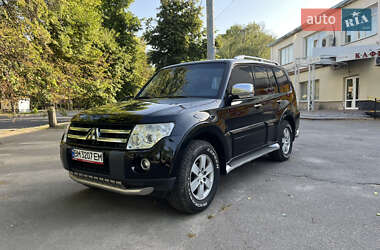 Внедорожник / Кроссовер Mitsubishi Pajero 2007 в Харькове