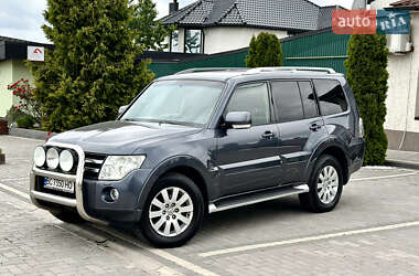 Внедорожник / Кроссовер Mitsubishi Pajero 2007 в 