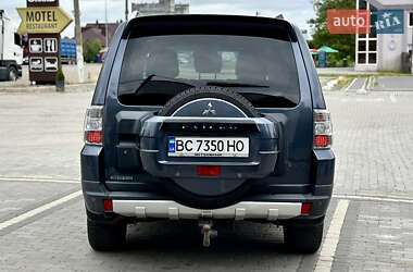 Внедорожник / Кроссовер Mitsubishi Pajero 2007 в 