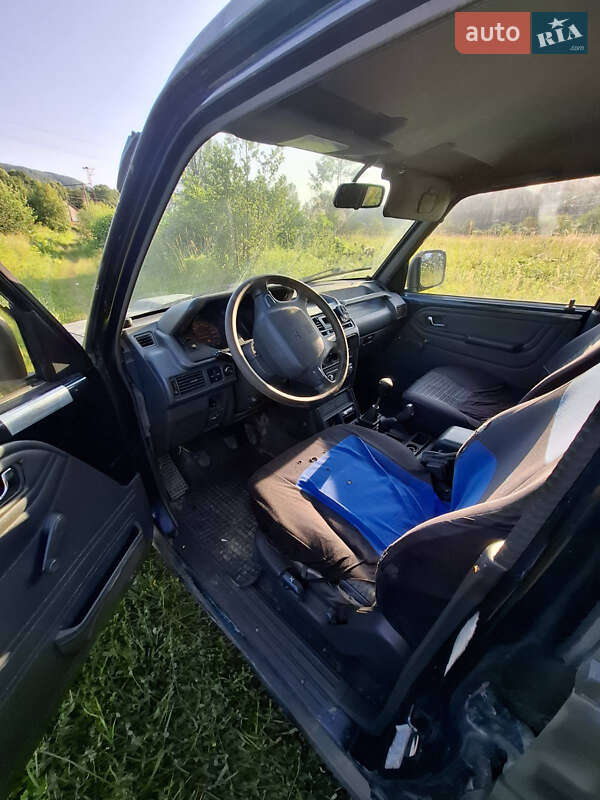 Позашляховик / Кросовер Mitsubishi Pajero 1997 в Сваляві фото 3 Позашляховик / Кросовер Mitsubishi Pajero 1997 в Сваляві